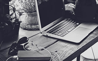 开云下载-T1横扫KT，Zeus打出惊人五杀小组赛3:1