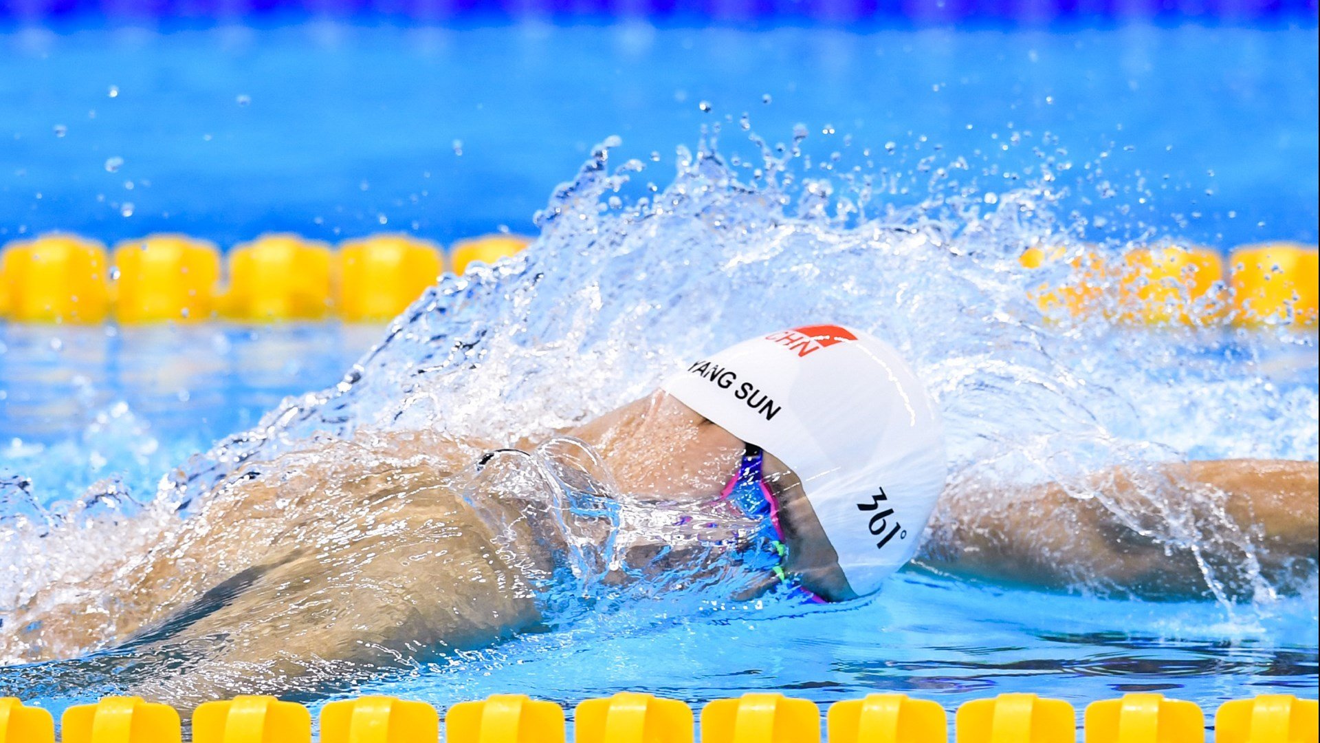 惊天逆转！公牛压哨绝杀76人，克莱压力下逆天爆发引领胜利