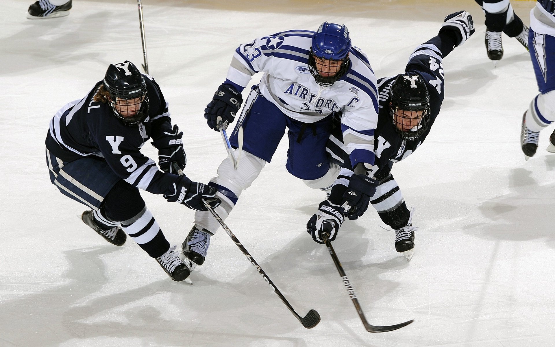 欧文单骑难救主！北京队上演以下克上神话，压哨绝杀独行侠惊爆篮坛